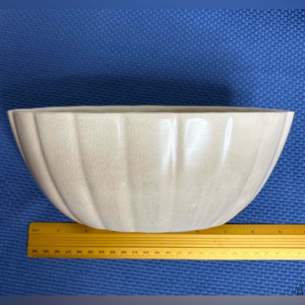 Sylvac Made in England Pottery Planter Vintage Cream Colour